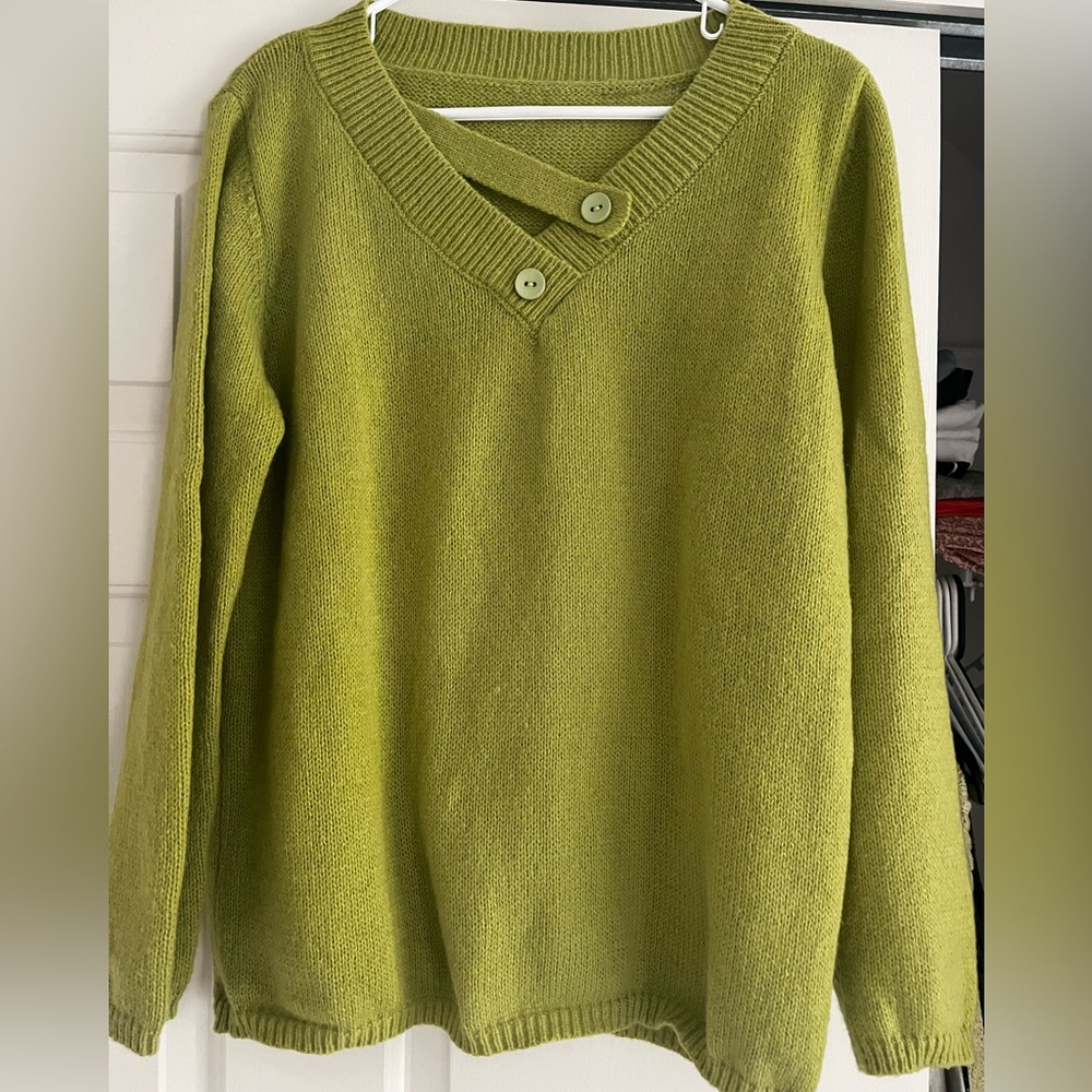 Super soft vneck